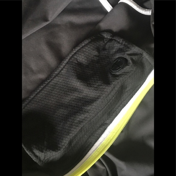 Gray running jacket - Picture 2 of 5